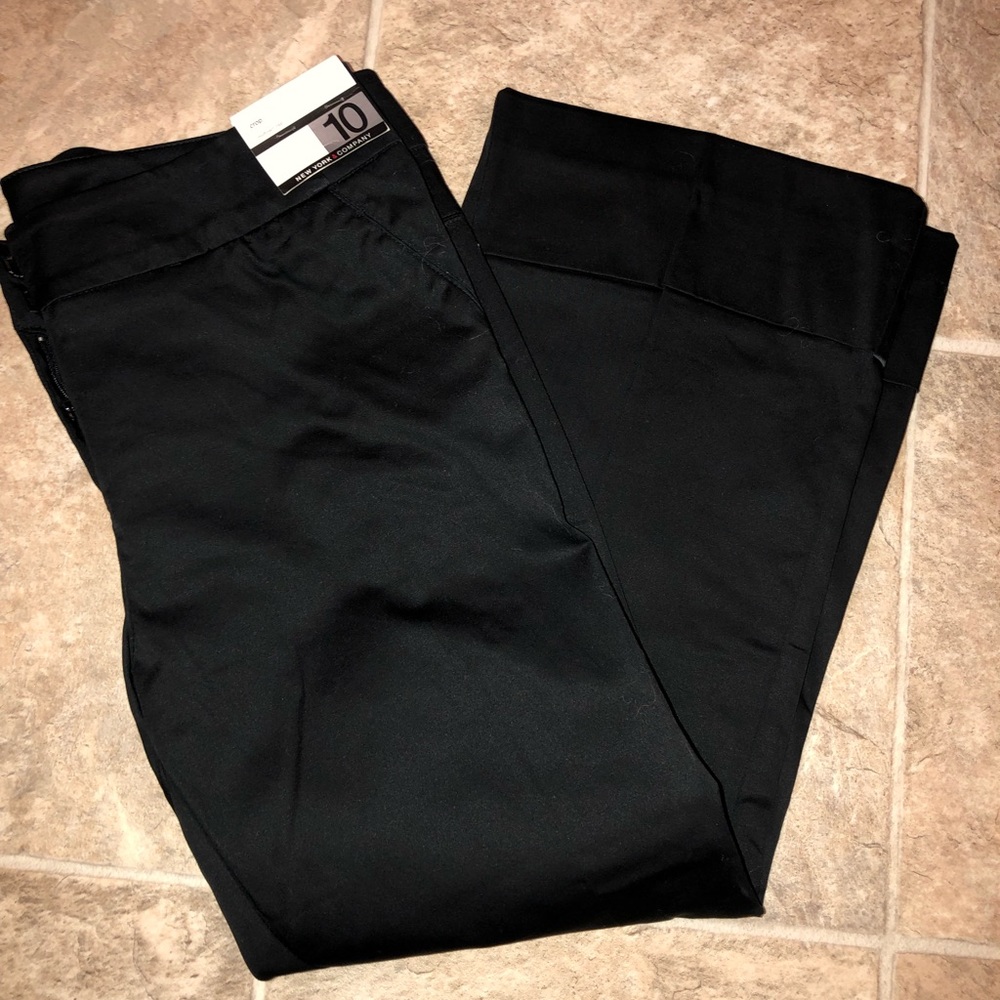 New York & Co. black women’s capris pants